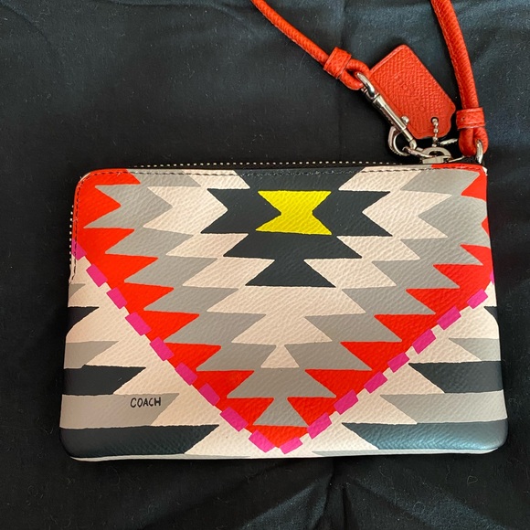 Coach vibrant patterned wristlet - Picture 2 of 10
